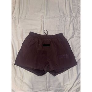 ESSENTIAL burgundy shorts size S new with tags women’s